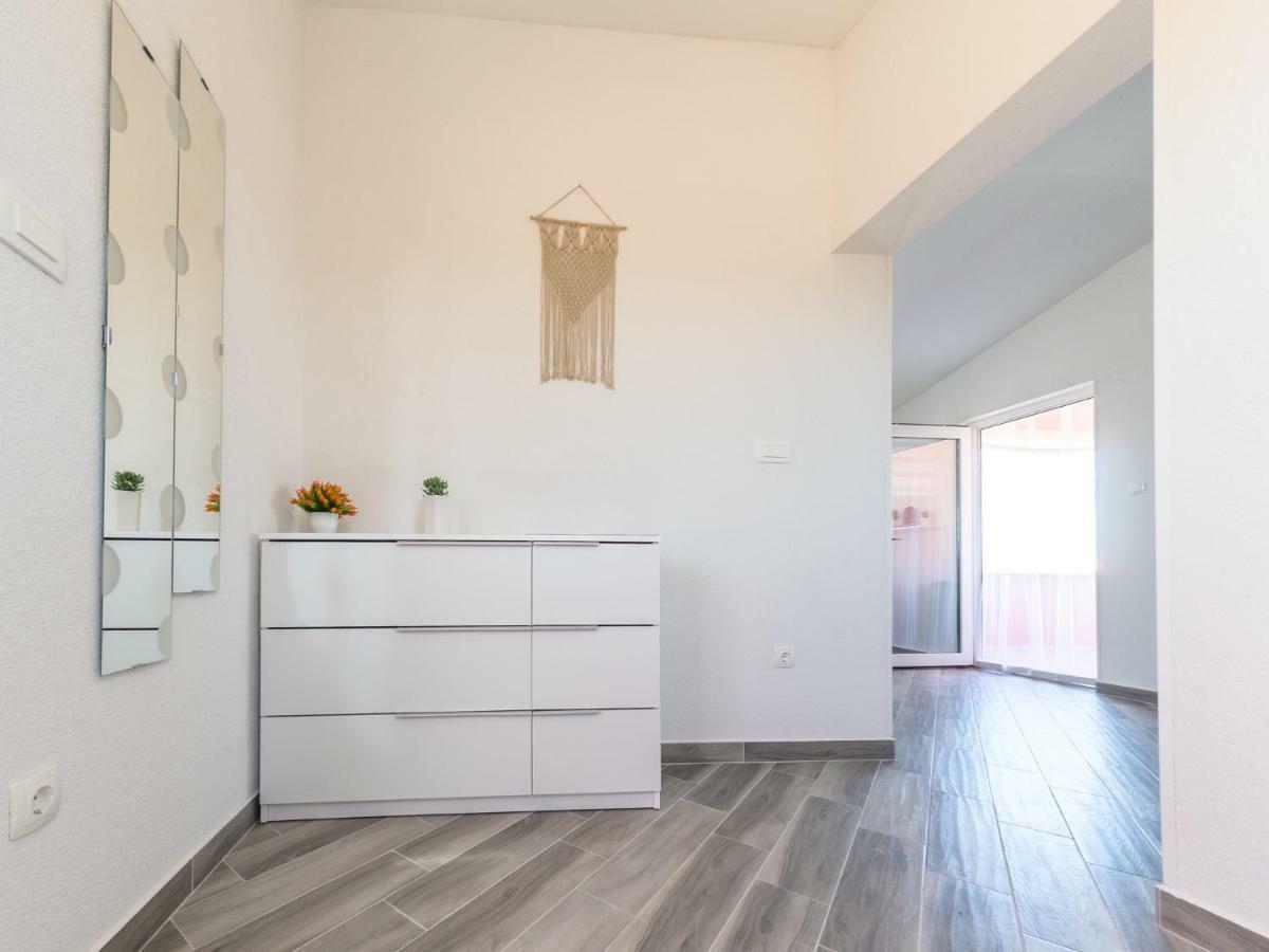 Apartment ˝Soleil˝ Vir Εξωτερικό φωτογραφία